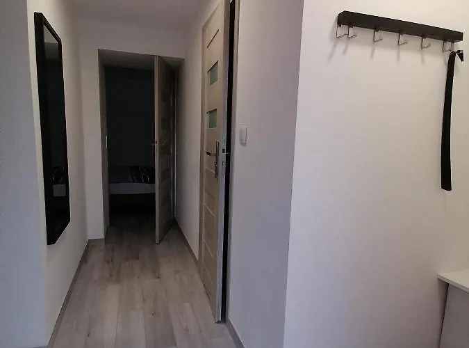 Na Cichej * שצ'צ'ירק